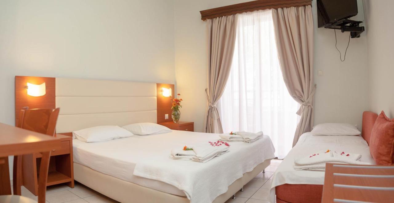 Vournelis Hotel Limenas  Exterior photo